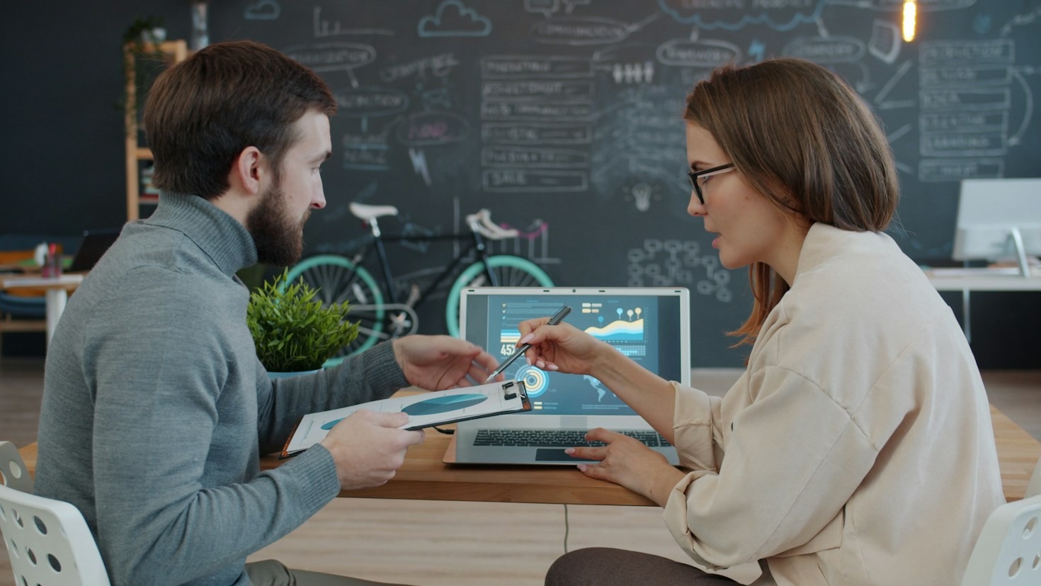 How Modern Financial Executives Leverage Generative Tools